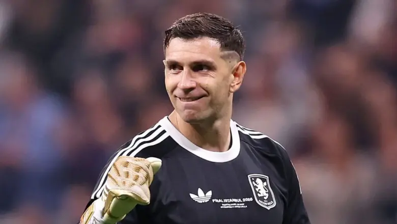 Emiliano Martinez Masih Jadi Incaran Utama Juventus, Vicario Opsi
