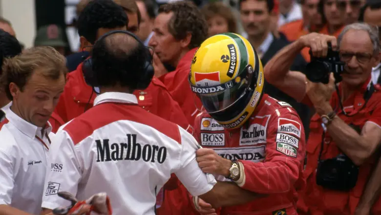 Helm Ayrton Senna Terjual Rp9,8 Miliar di Lelang F1