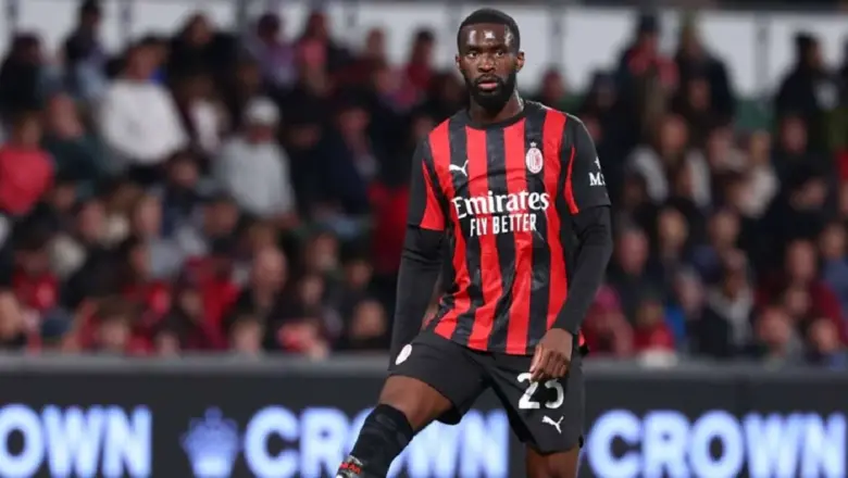 Juventus Pertimbangkan Fikayo Tomori sebagai Pengganti Federico Gatti