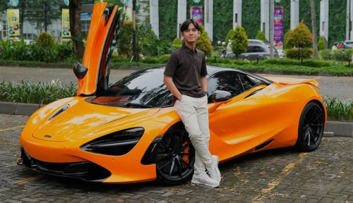 Ngeri! McLaren Miliaran sampai Terbelah Dua, Konten Kreator Ini Jadi Korban