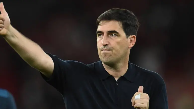 Liverpool Sepakati Syarat Kontrak Bintang £100 Juta untuk Andoni Iraola