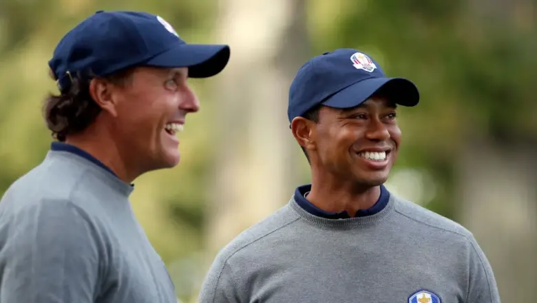 Phil Mickelson dan Tiger Woods, Dua Legenda Golf yang Kehilangan Arah