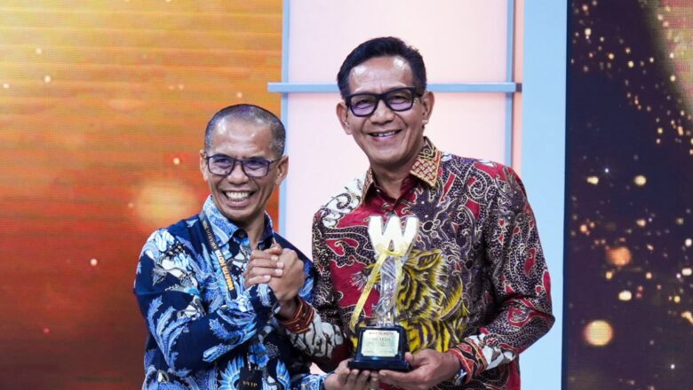 PLN Raih Penghargaan Warta Kota Award 2026 untuk Inovasi Pengaduan dan Respons Pelanggan Terbaik
