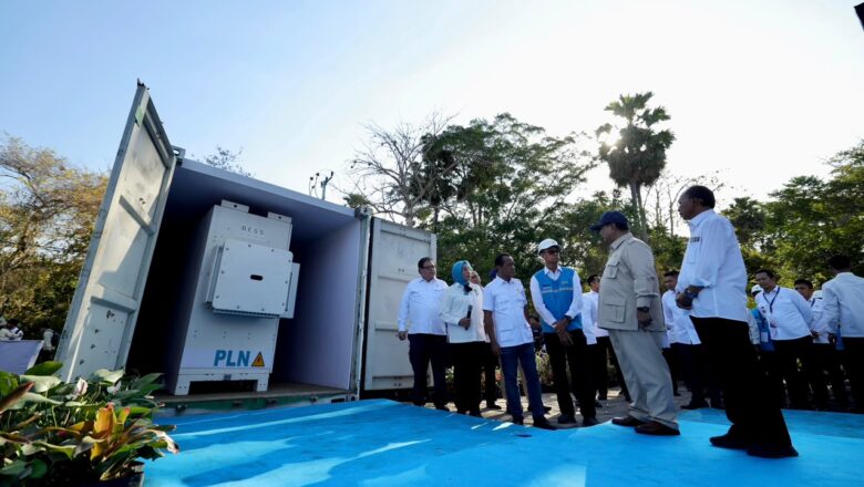 PLTS 100 GWp Diluncurkan, PLN Siap Dukung Akselerasi Pengembangan EBT Menuju Swasembada Energi