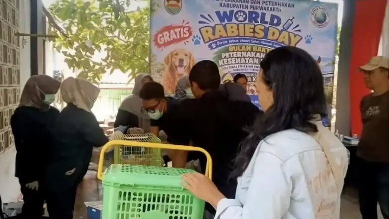 Vaksinasi Rabies Gratis Sasar 2.500 Hewan di Purwakarta