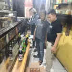 Polres Garut Amankan Puluhan Botol Miras di Tarogong Kaler