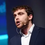 Fabrizio Romano Bantah Rencana Rekrut Chiesa jika Luis Henrique Dijual