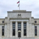 The Fed Kerek Suku Bunga 25 Bps, Sinyal Kenaikan Masih Menguat