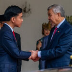 Wakil PM Malaysia Ngeluh ke Gibran Soal Asap Karhutla, Sampai Tawarkan Pesawat & Helikopter!