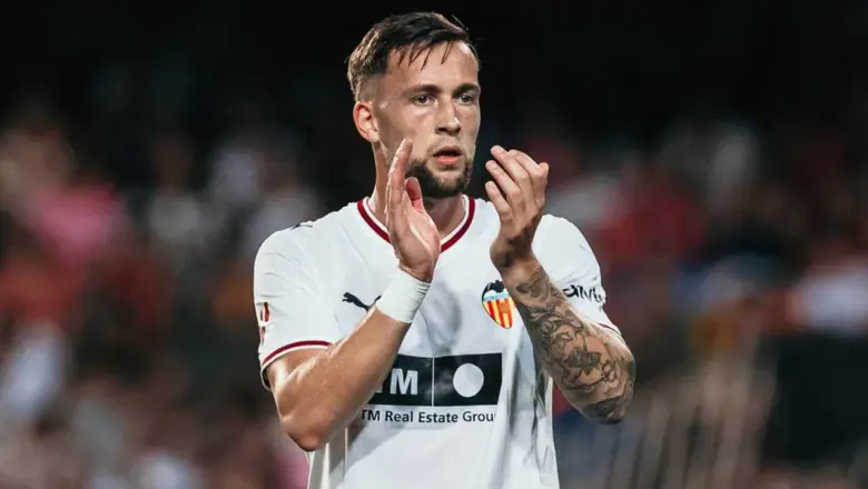 Justin De Haas Puji Semangat Juang Valencia Meski Dikalahkan Real Sociedad