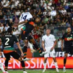 Lazio Puncaki Serie A Usai Kalahkan Venezia 2-0 Berkat Aksi Gemilang Mandas