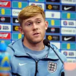Lewis Hall Siap Ambil Kesempatan Bersama Timnas Inggris