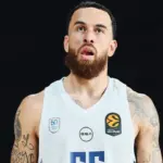 Mike James Ternyata Hampir Memperkuat Barcelona