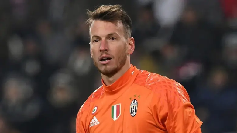 Neto Murara Kini Unggulan Jadi Kiper Baru Juventus