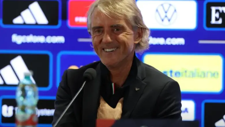 Roberto Mancini Pertimbangkan Formasi Baru untuk Timnas Italia