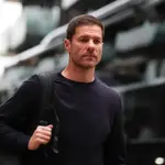 Ryan Babel Prediksi Xabi Alonso bakal Latih Liverpool di Masa Depan