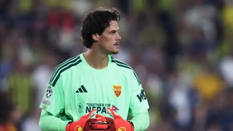 Svilar Bantah Isu ke Juventus, Fokus Saingi Inter di Perebutan Scudetto