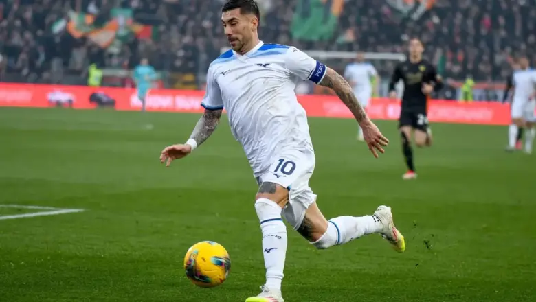Venezia Buang Peluang Penalti, Dihukum Gol Mattia Zaccagni dan Noslin