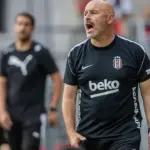 Vincenzo Italiano Sebut Vlahovic Striker Terbaik yang Pernah Ia Latih