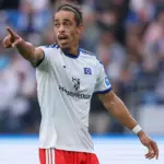 Yussuf Poulsen Lega Hamburg Akhirnya Raih Kemenangan Pertama di Bundesliga