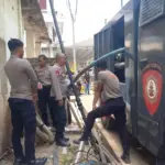 Pesantren Miftahul Huda Kekurangan Air, Polres Tasikmalaya Kota Salurkan 7.000 Liter Bantuan