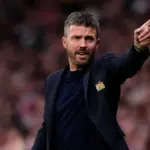 Bela Michael Carrick, Shearer Ungkap Mengapa MU Terus Terpuruk