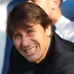Conte Semakin Dilirik, Carrick Tertekan di Manchester United