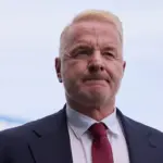 De Laurentiis Sasar Tare, Napoli Ragukan Manna