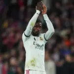 Eduardo Camavinga Diduga Dipukul Tiang Bendera, La Liga Turun Tangan