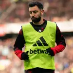 Gary Neville Geram, Bruno Fernandes Dinilai Keterlaluan Kritik Carrick