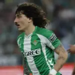 Hector Bellerin Tidak Terima Kartu Merah Diberikan ke Facundo Bernal
