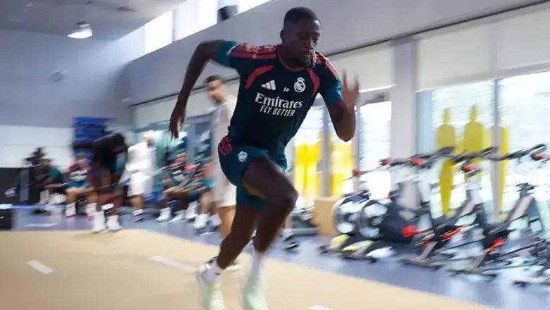 Ibrahima Konate Mengincar Posisi Inti Lawan Villarreal