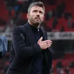 Michael Carrick Apresiasi Dukungan Suporter MU di Tengah Periode Sulit