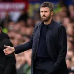 Michael Carrick Ungkap Alasan Tiga Gelandang Baru MU Starter Lawan Leeds