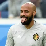 Pemain Meninggalkan Lapangan Setelah Aksi Thierry Henry
