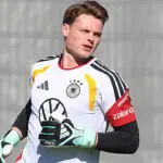Percaya Jonas Urbig, Bayern Munich Bantah Kabar Minati Jordan Pickford