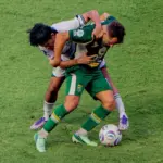 Persebaya Surabaya Gagal Tekuk PSS Sleman Meski Tampil Mendominasi