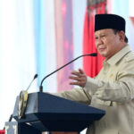 Mundur atau Bertahan? Selamat Ginting Beberkan Dampaknya bagi Prabowo
