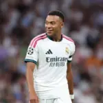 Santiago Canizares Pasang Badan untuk Kylian Mbappe