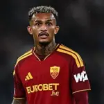 Tottenham meramaikan Perburuan Full Bek AS Roma Jelang Januari
