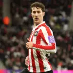 Trai Hume Puji Solidnya Pertahanan Sunderland Saat Hadapi Leeds