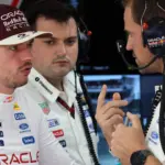 Verstappen Usulkan Bahasa Isyarat Pasca Gangguan Radio Terbaru