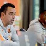 Xavi Hernandez dan Denzel Dumfries Kritik Format Baru Jeda Internasional