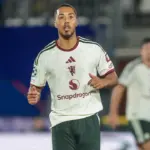 Youri Tielemans Sebut MU Terlalu Mudah Dikalahkan Como